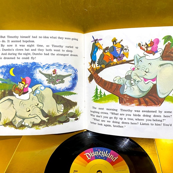 WALT DISNEY’S STORY OF DUMBO 1979 DISNEYLAND VINYL RECORD & 24p READ ALONG BOOK - Picture 7 of 16